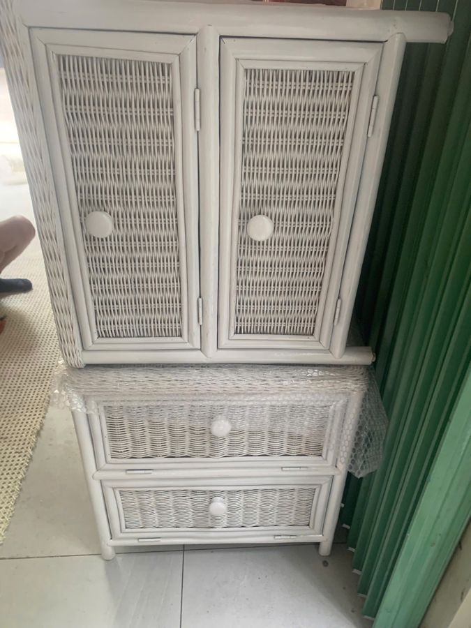 Tủ mây trắng hai cánh