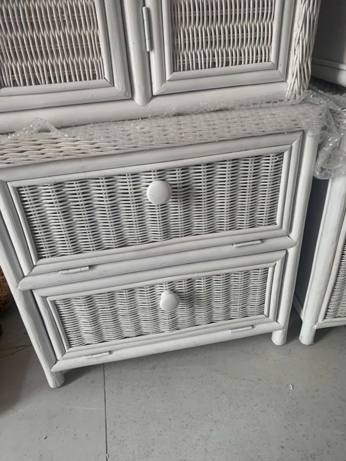 Tủ ngăn kéo mây trắng